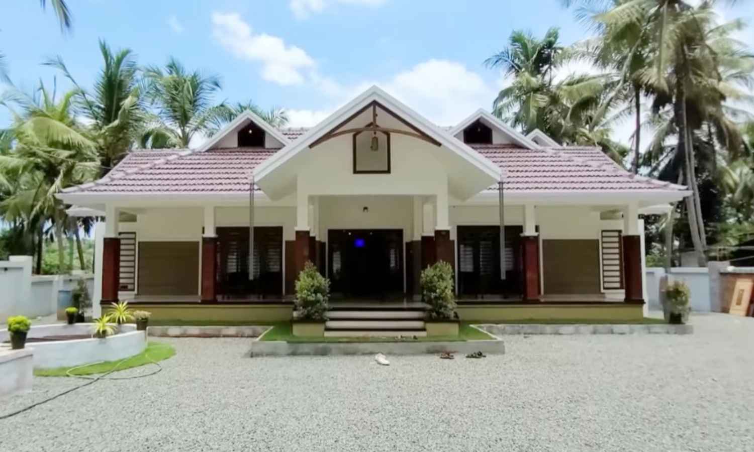 Kerala Style 2800 SQFT 4 BHK Home 1