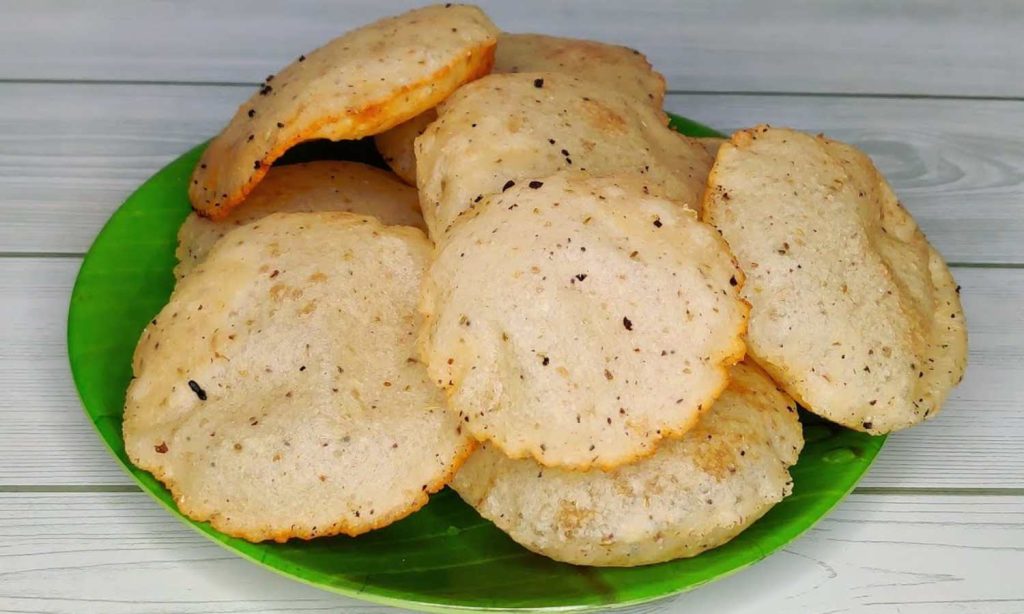 Easy Ney Pathiri Recipe