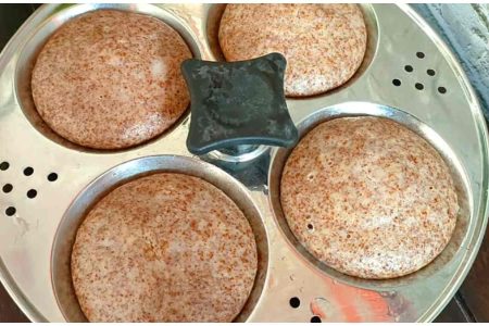 ഹെൽത്തി റാഗി ഇഡലി വീട്ടിൽ തയ്യാറാക്കാം